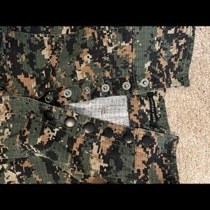 HIGH WAISTED CAMO SHORTS